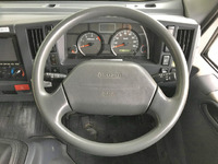 いすゞエルフアルミバン小型（2t・3t）[写真36]