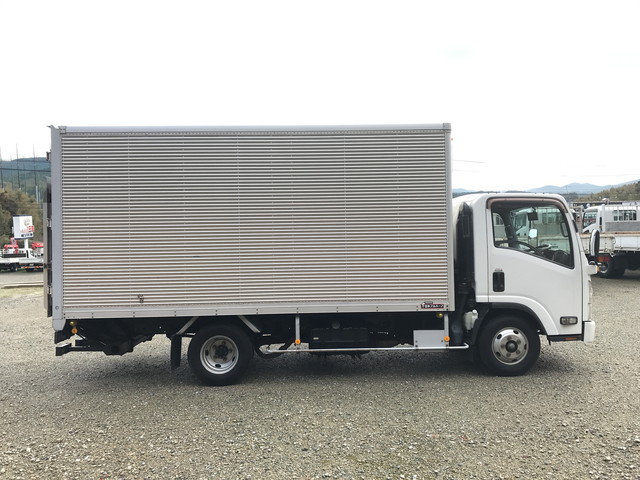 いすゞエルフアルミバン小型（2t・3t）[写真07]