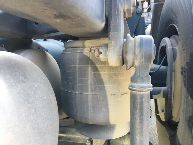 三菱ふそうスーパーグレートトレーラーヘッド（トラクターヘッド）大型（10t）[写真20]