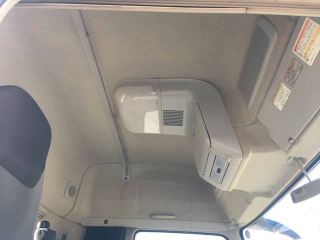 三菱ふそうスーパーグレートトレーラーヘッド（トラクターヘッド）大型（10t）[写真29]