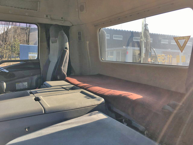 三菱ふそうスーパーグレートトレーラーヘッド（トラクターヘッド）大型（10t）[写真30]