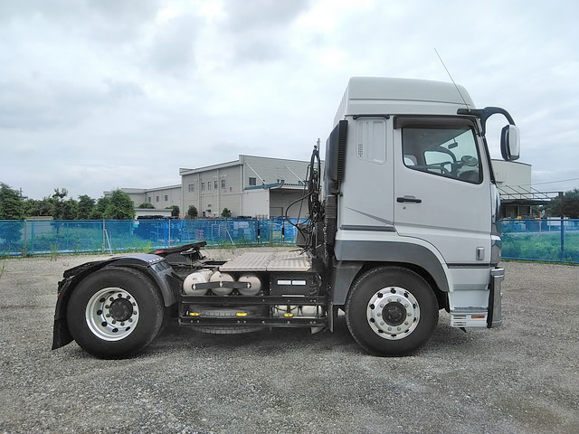 三菱ふそうスーパーグレートトレーラーヘッド（トラクターヘッド）大型（10t）[写真06]