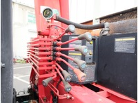 いすゞフォワードユニック4段中型（4t）[写真10]