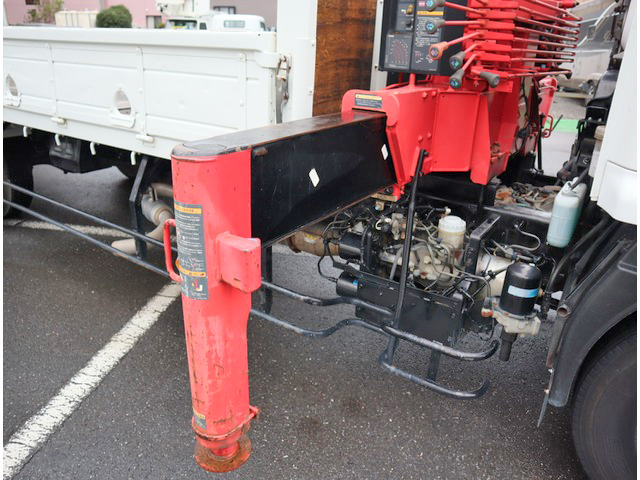 いすゞフォワードユニック4段中型（4t）[写真17]