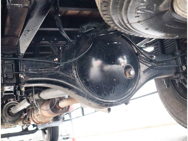 いすゞフォワードユニック4段中型（4t）[写真21]