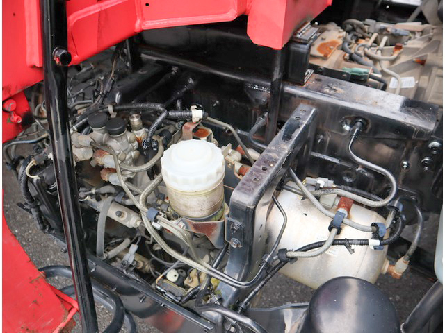 いすゞフォワードユニック4段中型（4t）[写真24]