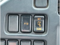 いすゞフォワードユニック4段中型（4t）[写真31]