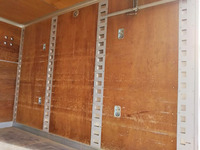 いすゞエルフアルミバン小型（2t・3t）[写真12]