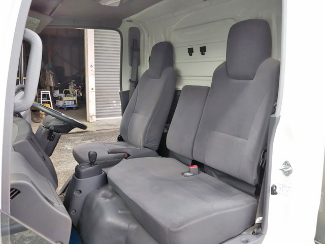 いすゞエルフアルミバン小型（2t・3t）[写真33]