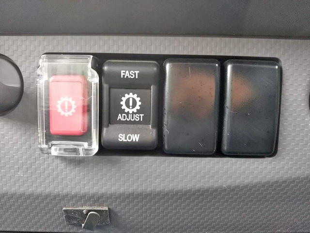 いすゞエルフアルミバン小型（2t・3t）[写真37]