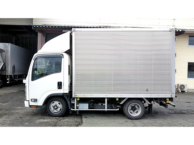 いすゞエルフアルミバン小型（2t・3t）[写真05]