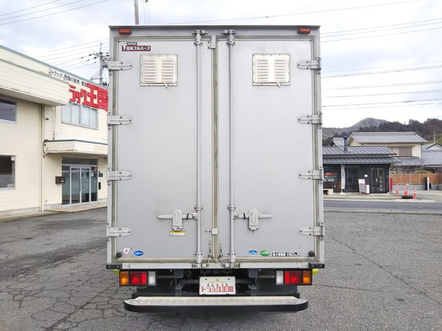 いすゞエルフアルミバン小型（2t・3t）[写真09]