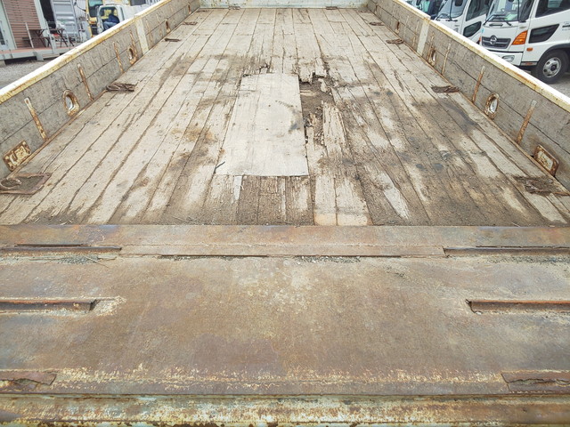 いすゞフォワードセルフクレーン4段増トン（6t・8t）[写真10]