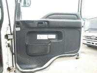 いすゞフォワードセルフクレーン4段増トン（6t・8t）[写真26]