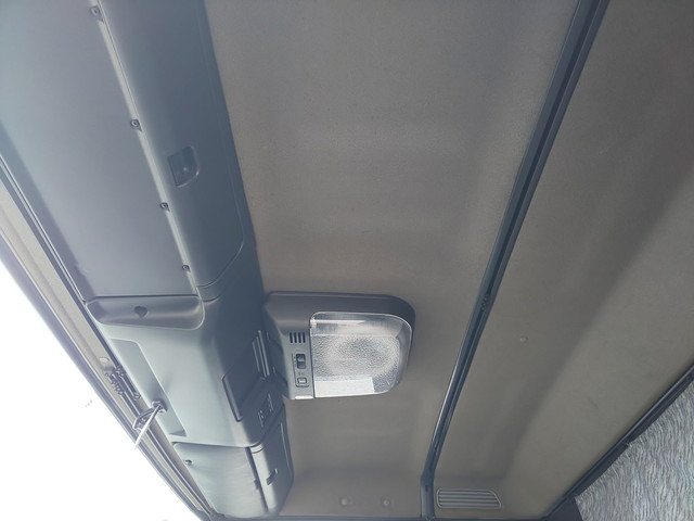 いすゞフォワードセルフクレーン4段増トン（6t・8t）[写真29]