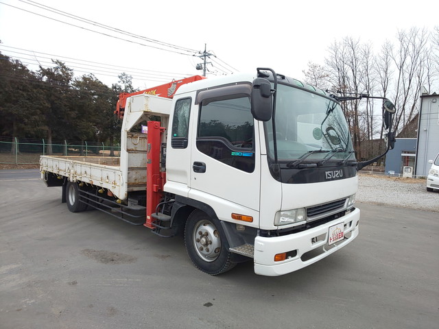 いすゞフォワードセルフクレーン4段増トン（6t・8t）[写真03]