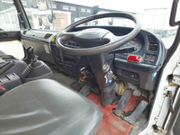 いすゞフォワードセルフクレーン4段増トン（6t・8t）[写真32]