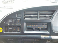 いすゞフォワードセルフクレーン4段増トン（6t・8t）[写真33]