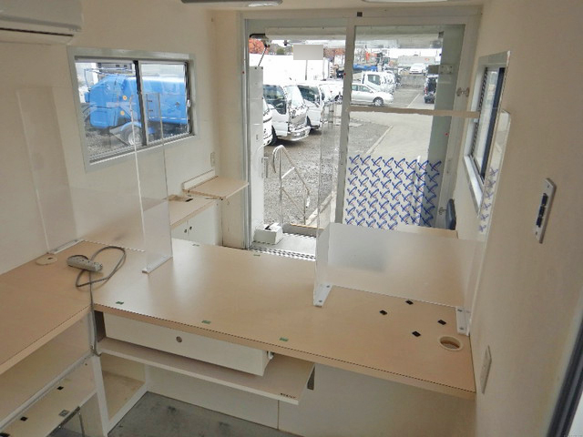 いすゞエルフその他の形状小型（2t・3t）[写真14]