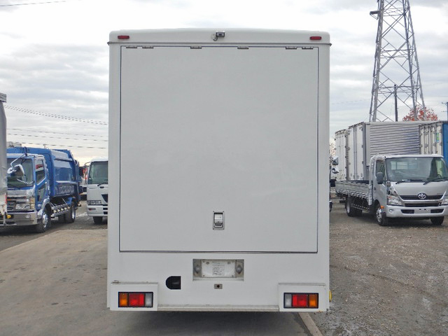 いすゞエルフその他の形状小型（2t・3t）[写真08]