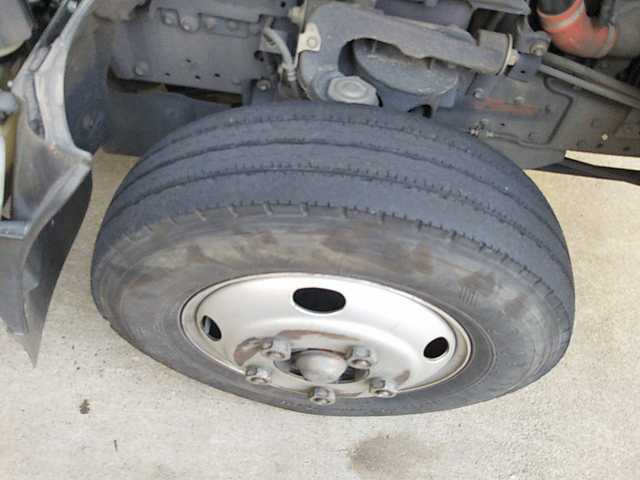 いすゞエルフ平ボディ小型（2t・3t）[写真13]