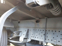 いすゞエルフ平ボディ小型（2t・3t）[写真18]