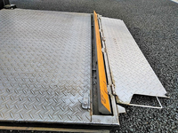 マツダタイタンアルミバン小型（2t・3t）[写真13]