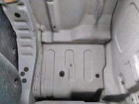 いすゞギガアルミウイング大型（10t）[写真15]