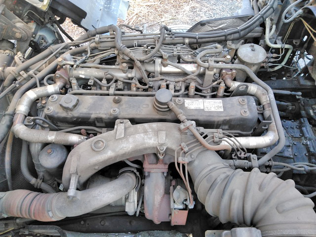 いすゞギガアルミウイング大型（10t）[写真16]