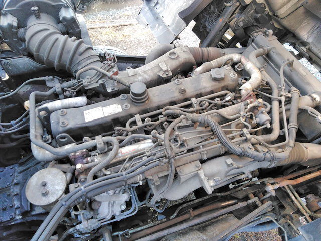 いすゞギガアルミウイング大型（10t）[写真17]