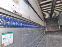 いすゞギガアルミウイング大型（10t）[写真04]