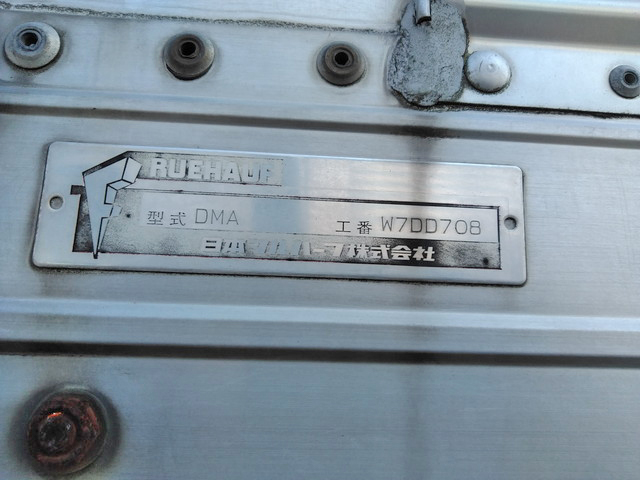 いすゞギガアルミウイング大型（10t）[写真08]