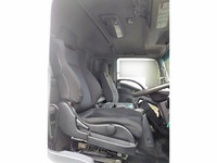 いすゞフォワードアルミウイング増トン（6t・8t）[写真19]