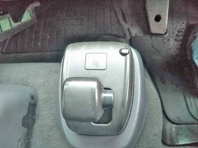 いすゞフォワードアルミウイング増トン（6t・8t）[写真26]