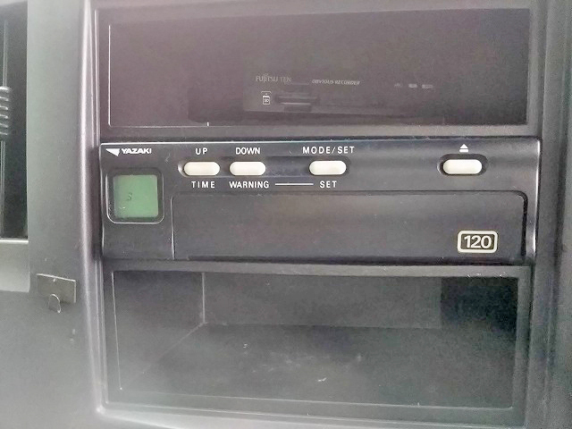 いすゞフォワードアルミウイング増トン（6t・8t）[写真29]