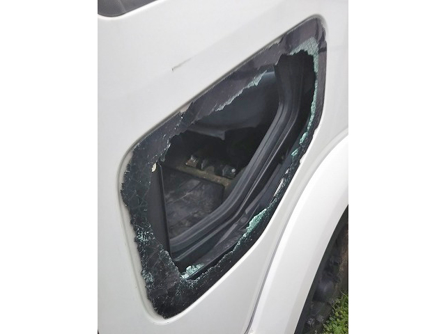 いすゞフォワードアルミウイング増トン（6t・8t）[写真09]