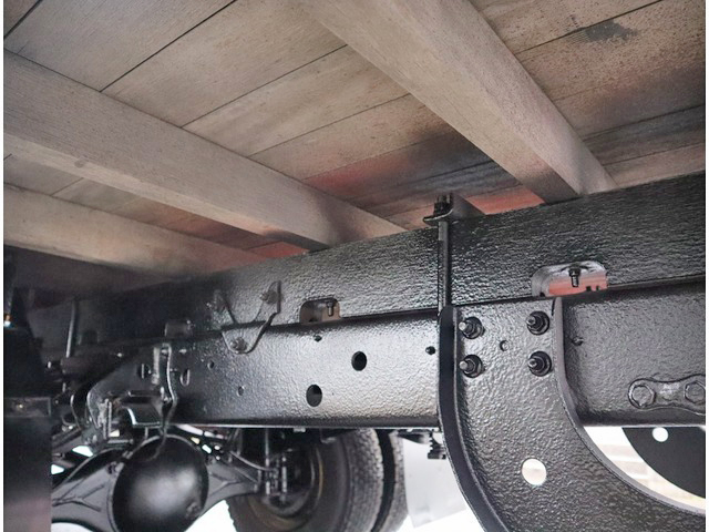 UDトラックスコンドルアルミブロック中型（4t）[写真15]