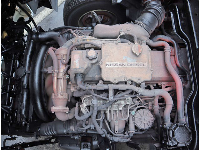 UDトラックスコンドルアルミブロック中型（4t）[写真20]