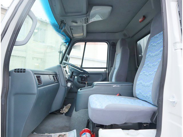 UDトラックスコンドルアルミブロック中型（4t）[写真23]