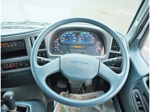 UDトラックスコンドルアルミブロック中型（4t）[写真29]