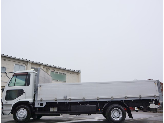 UDトラックスコンドルアルミブロック中型（4t）[写真03]