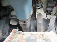 UDトラックスコンドルアルミブロック中型（4t）[写真38]