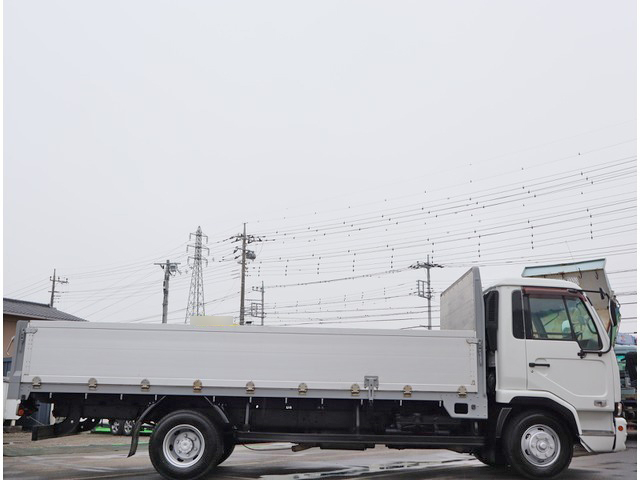 UDトラックスコンドルアルミブロック中型（4t）[写真04]