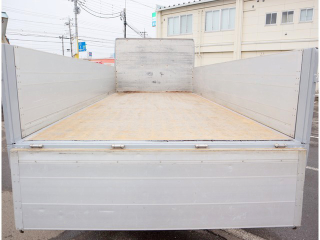 UDトラックスコンドルアルミブロック中型（4t）[写真07]