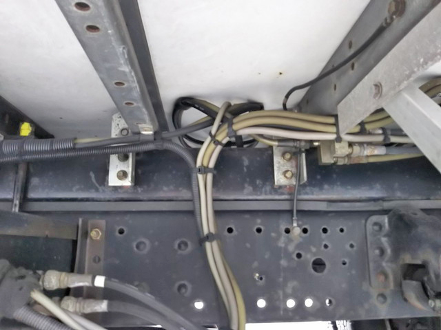 三菱ふそうキャンターアルミウイング小型（2t・3t）[写真22]