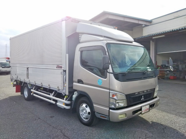 三菱ふそうキャンターアルミウイング小型（2t・3t）[写真03]