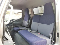 三菱ふそうキャンターアルミウイング小型（2t・3t）[写真32]