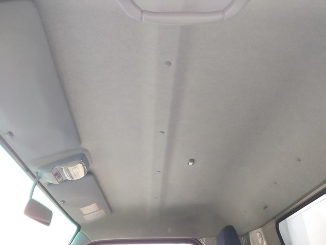 三菱ふそうキャンターアルミウイング小型（2t・3t）[写真34]