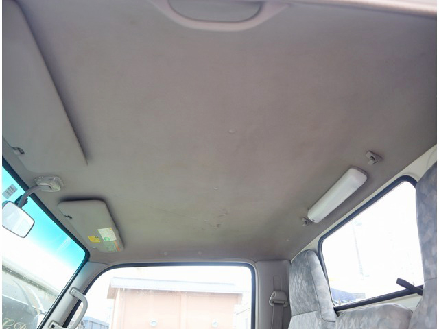 日野デュトロコンテナ専用車小型（2t・3t）[写真33]