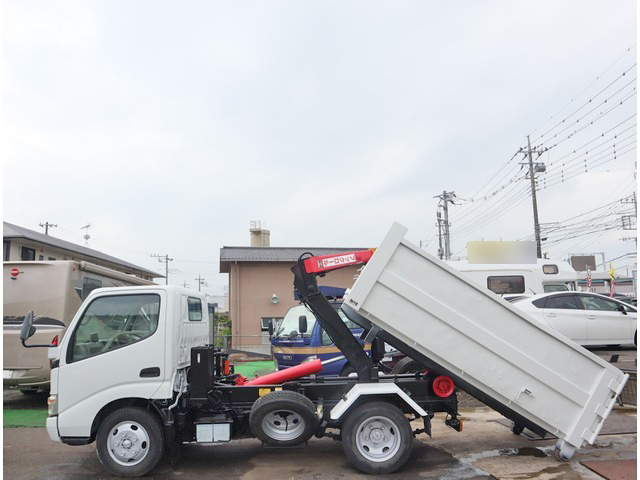日野デュトロコンテナ専用車小型（2t・3t）[写真05]